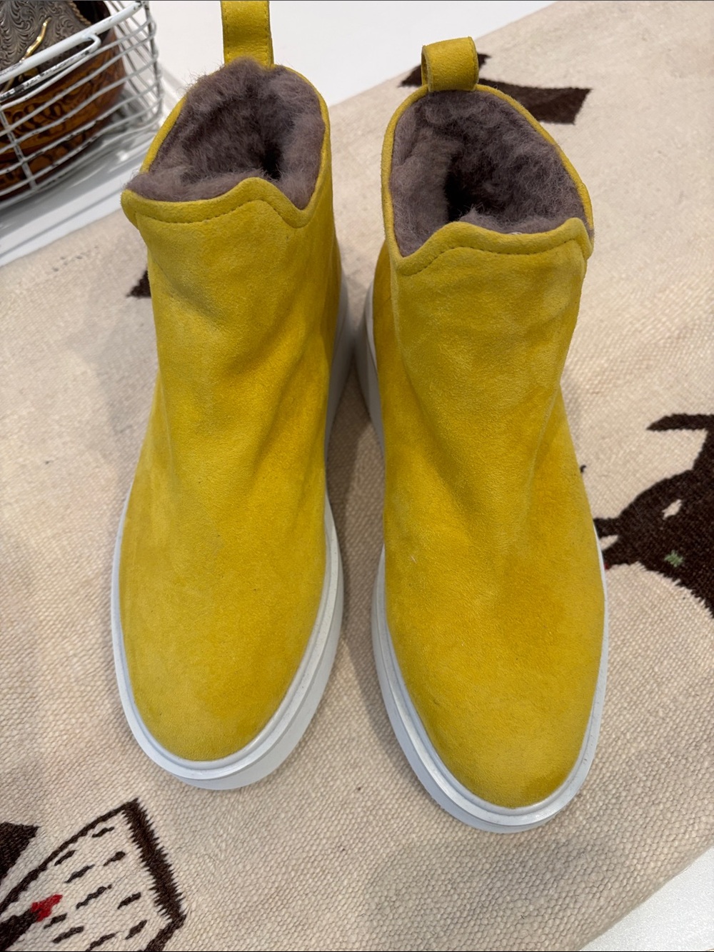 NWT Theo yellow suede booties